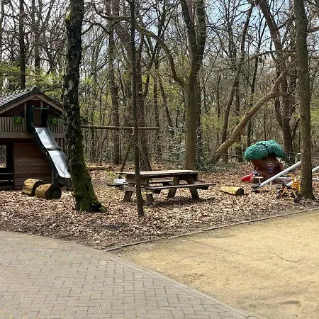 Вилла Bosvilla Op Priveterrein, Zwembad, Sauna &speeltuin, 16 Pers Veluwe Люнтерен