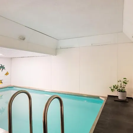 Bosvilla Op Priveterrein, Zwembad, Sauna &speeltuin, 16 Pers Veluwe Вилла Люнтерен