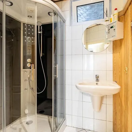 Bosvilla Op Priveterrein, Zwembad, Sauna &speeltuin, 16 Pers Veluwe Вилла Люнтерен