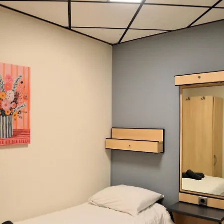 Вилла Bosvilla Op Priveterrein, Zwembad, Sauna &speeltuin, 16 Pers Veluwe Люнтерен